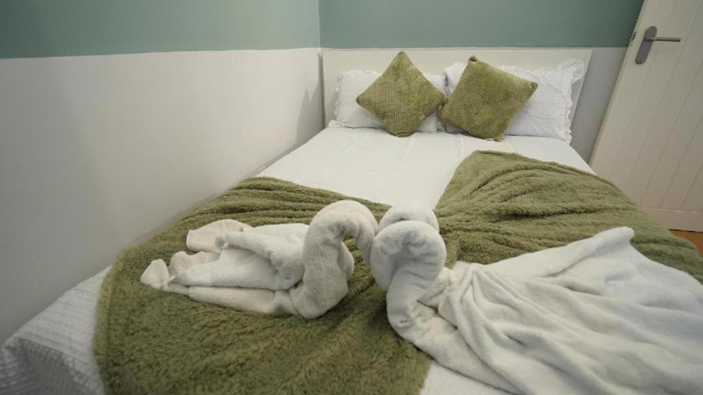لندن Sussex Garden One Bedroom Apartment المظهر الخارجي الصورة